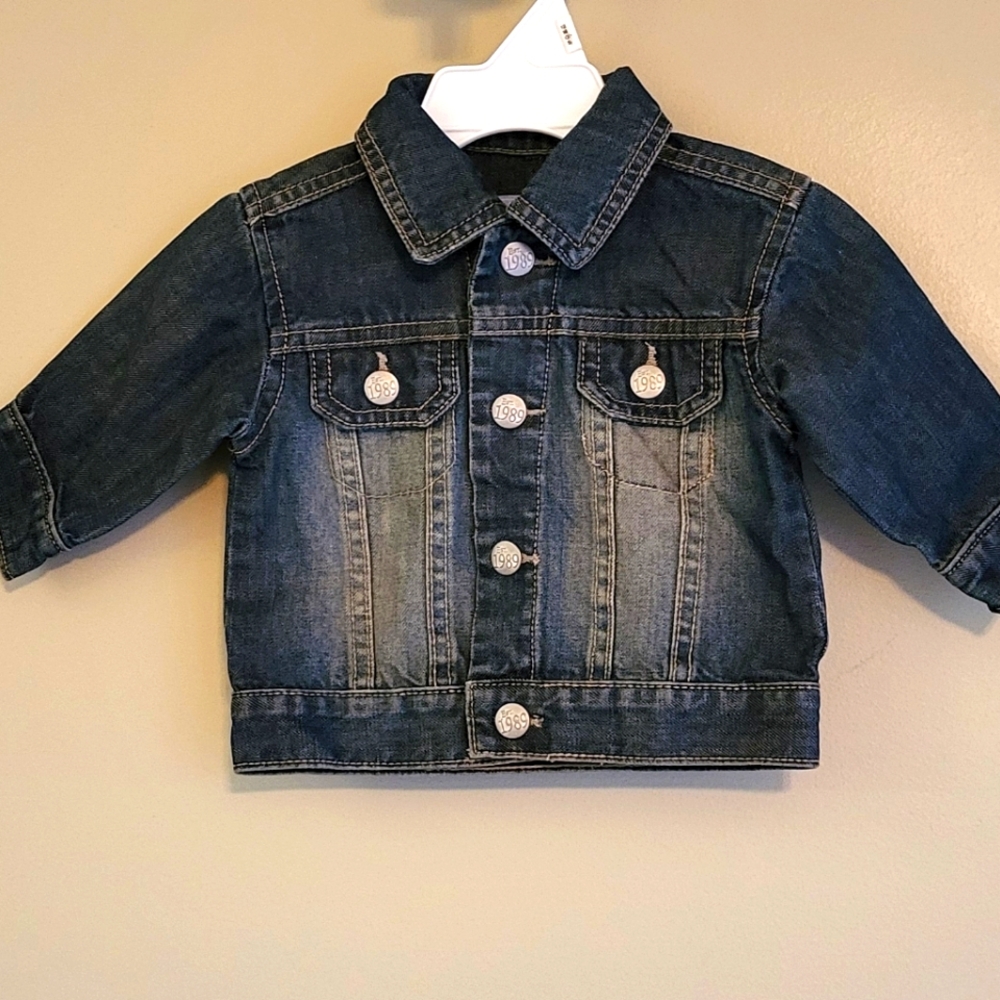 Medium wash denim jacket